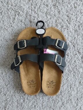 Women’s Black Double-Buckle Sandals